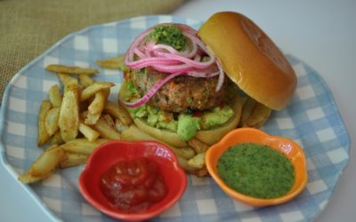 Spicy Salmon Burger With Cilantro Chutney