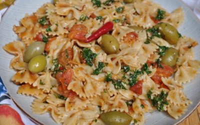 Pasta with Tomatoes, Basil & Green Olives