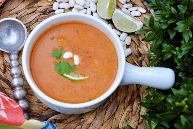 Tomatoes Soup with Beans