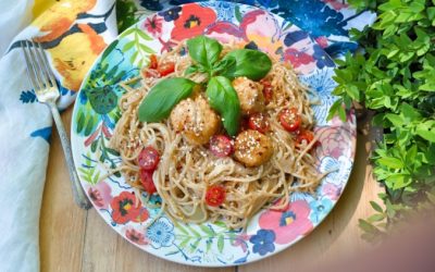 Garlic Noodles with Scallops & Sesame Seeds